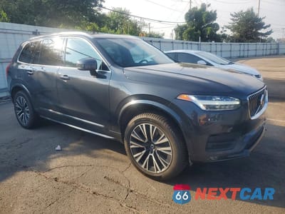 Czwarte zdjęcie samochodu z boku: 2022 VOLVO XC90 T5 MOMENTUM VIN:YV4102PK5N1849319 - miniatura