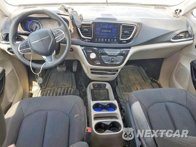 Zdjęcie 8 z 12 samochodu: 2017 CHRYSLER PACIFICA TOURING VIN:2C4RC1DG5HR721735 - miniatura