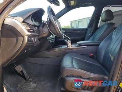 Zdjęcie 7 z 13 samochodu: 2018 BMW X5 XDRIVE35I VIN:5UXKR0C54J0X85208 - miniatura