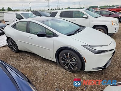 Czwarte zdjęcie samochodu z boku: 2024 TOYOTA PRIUS LIMITED VIN:JTDADABU2R3012905 - miniatura