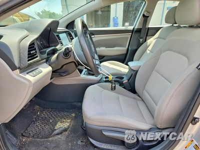 Zdjęcie 7 z 12 samochodu: 2020 HYUNDAI ELANTRA SEL VIN:5NPD84LF5LH632677 - miniatura