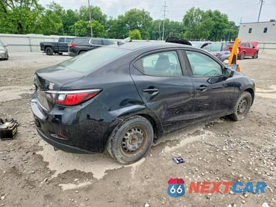 Trzecie zdjęcie samochodu z tyłu: 2019 TOYOTA YARIS L VIN:3MYDLBYV1KY516107 - miniatura