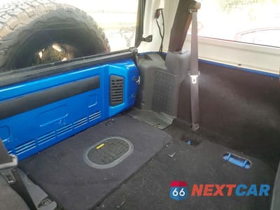 Zdjęcie 11 z 13 samochodu: 2016 JEEP WRANGLER RUBICON VIN:1C4BJWCG3GL218864 - miniatura