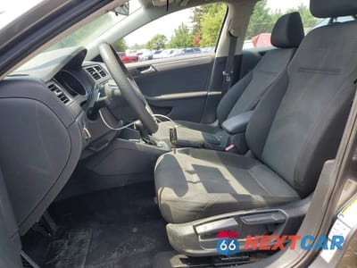 Zdjęcie 7 z 12 samochodu: 2018 VOLKSWAGEN JETTA S VIN:3VW2B7AJXJM220714 - miniatura