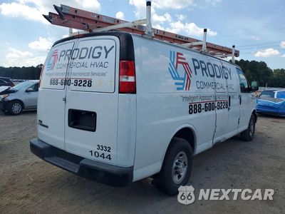 Trzecie zdjęcie samochodu z tyłu: 2021 CHEVROLET EXPRESS G2500 VIN:1GCWGBFP2M1286908 - miniatura