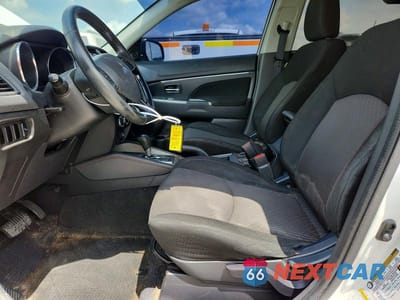 Zdjęcie 7 z 13 samochodu: 2019 MITSUBISHI OUTLANDER SPORT SE VIN:JA4AP4AUXKU002613 - miniatura