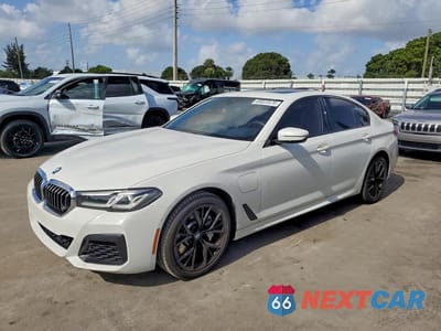 2021 BMW 530E WBA13AG04MCH28187 - główne zdjęcie licytacji z USA - miniatura