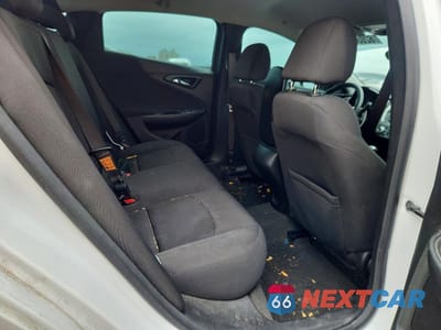 Zdjęcie 10 z 12 samochodu: 2020 CHEVROLET MALIBU LS VIN:1G1ZC5ST3LF085820 - miniatura