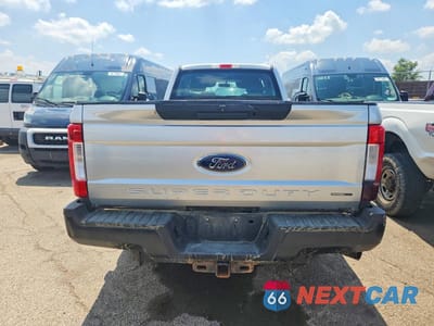 Zdjęcie 6 z 13 samochodu: 2019 FORD F250 SUPER DUTY VIN:1FTBF2A60KEG54525 - miniatura