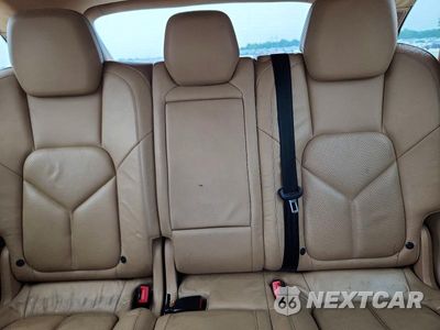 Zdjęcie 10 z 13 samochodu: 2012 PORSCHE CAYENNE VIN:WP1AA2A2XCLA07715 - miniatura