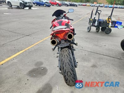 Czwarte zdjęcie samochodu z boku: 2013 YAMAHA YZFR1 VIN:JYARN23E9DA014521 - miniatura