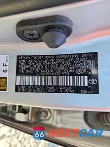 Zdjęcie 12 z 12 samochodu: 2016 TOYOTA PRIUS FOUR VIN:JTDKARFU6G3519759 - miniatura