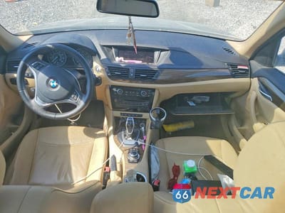 Zdjęcie 8 z 12 samochodu: 2013 BMW X1 XDRIVE28I VIN:WBAVL1C57DVR91228 - miniatura