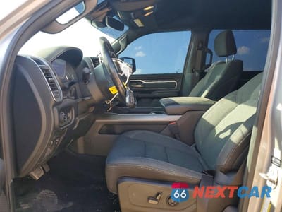 Zdjęcie 7 z 12 samochodu: 2021 RAM 1500 BIG HORN/LONE STAR VIN:1C6SRFFT3MN598393 - miniatura