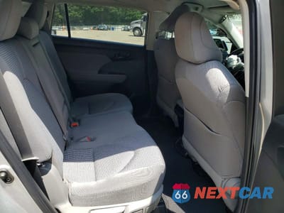 Zdjęcie 11 z 13 samochodu: 2022 TOYOTA HIGHLANDER L VIN:5TDCZRAH3NS098697 - miniatura