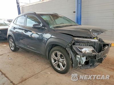 Czwarte zdjęcie samochodu z boku: 2023 HYUNDAI KONA SEL VIN:KM8K62AB9PU982161 - miniatura