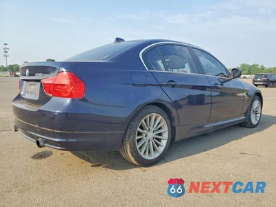 Trzecie zdjęcie samochodu z tyłu: 2010 BMW 3 SERIES VIN:WBAPL3C59AA408052 - miniatura