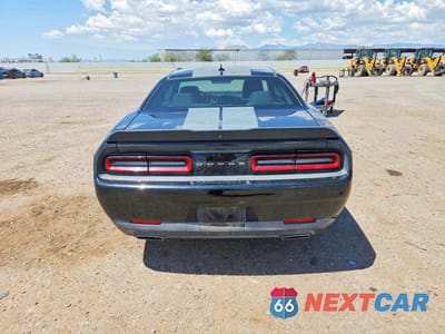Zdjęcie 6 z 12 samochodu: 2016 DODGE CHALLENGER SXT VIN:2C3CDZAG3GH245290 - miniatura