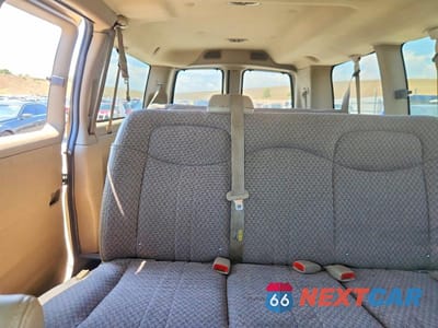 Zdjęcie 10 z 13 samochodu: 2006 CHEVROLET EXPRESS G3500 VIN:1GAHG35U661213090 - miniatura