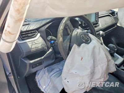 Zdjęcie 9 z 12 samochodu: 2020 TOYOTA RAV4 LE VIN:2T3H1RFV2LC070088 - miniatura