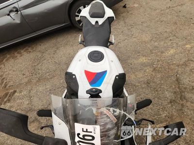 Piąte zdjęcie samochodu w środku: 2026 BMW S 1000 RR VIN:WB10P2301T6M59572 - miniatura