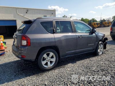 Trzecie zdjęcie samochodu z tyłu: 2015 JEEP COMPASS LATITUDE VIN:1C4NJDEB5FD245043 - miniatura
