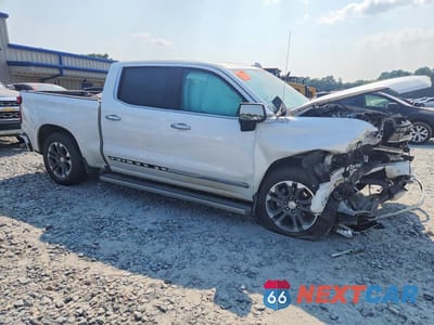 Czwarte zdjęcie samochodu z boku: 2024 CHEVROLET SILVERADO K1500 HIGH COUNTRY VIN:1GCUDJED7RZ282413 - miniatura