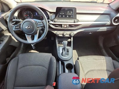 Zdjęcie 8 z 12 samochodu: 2020 KIA FORTE LXS VIN:3KPF24AD4LE221500 - miniatura