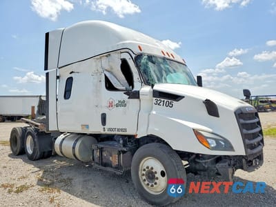Czwarte zdjęcie samochodu z boku: 2022 FREIGHTLINER CASCADIA 116 SEMI TRUCK VIN:3AKJHPDV5NSNH9769 - miniatura