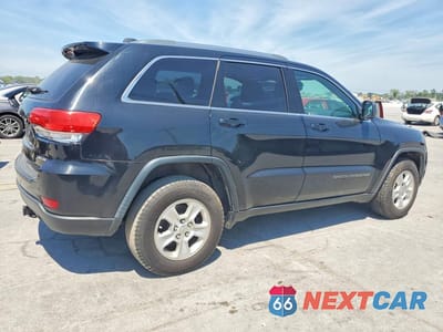 Trzecie zdjęcie samochodu z tyłu: 2017 JEEP GRAND CHEROKEE LAREDO VIN:1C4RJFAG2HC679993 - miniatura