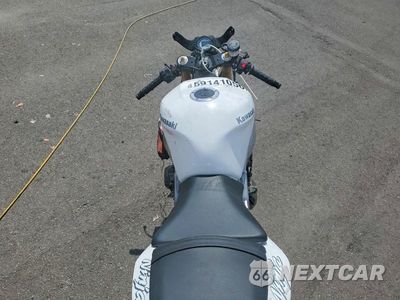 Zdjęcie 6 z 10 samochodu: 2004 KAWASAKI ZX636 B1 VIN:JKBZXJB1X4A023287 - miniatura