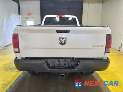 Zdjęcie 6 z 12 samochodu: 2014 RAM 2500 ST VIN:3C6LR5AT3EG319122 - miniatura