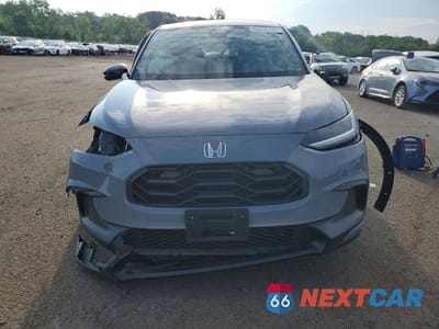 Piąte zdjęcie samochodu w środku: 2025 HONDA HR-V SPORT VIN:3CZRZ2H51SM731846 - miniatura