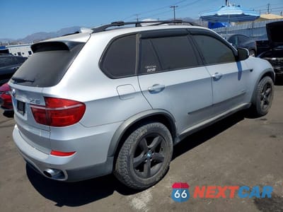 Trzecie zdjęcie samochodu z tyłu: 2012 BMW X5 XDRIVE35D VIN:5UXZW0C57CL664486 - miniatura