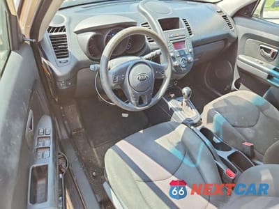 Zdjęcie 8 z 13 samochodu: 2013 KIA SOUL BASE VIN:KNDJT2A50D7770620 - miniatura