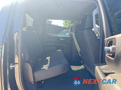 Zdjęcie 6 z 14 samochodu: 2022 CHEVROLET SILVERADO LTD C1500 CUSTOM VIN:3GCPWBEKXNG147996 - miniatura