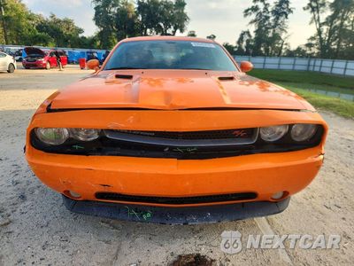 Piąte zdjęcie samochodu w środku: 2014 DODGE CHALLENGER R/T VIN:2C3CDYBT6EH213128 - miniatura