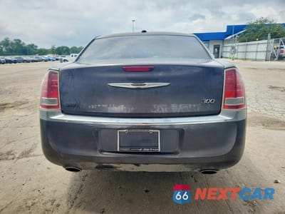 Zdjęcie 6 z 12 samochodu: 2014 CHRYSLER 300 VIN:2C3CCAAG8EH336931 - miniatura