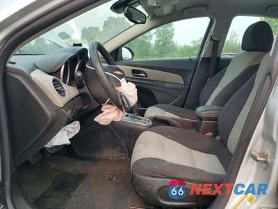 Zdjęcie 7 z 12 samochodu: 2014 CHEVROLET CRUZE LS VIN:1G1PA5SG1E7176940 - miniatura