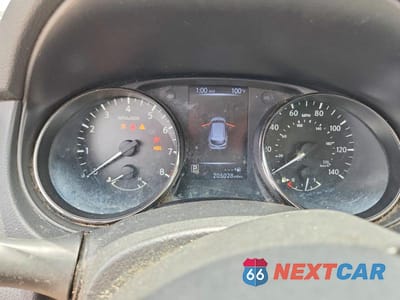 Zdjęcie 9 z 12 samochodu: 2018 NISSAN ROGUE SPORT S VIN:JN1BJ1CP4JW104674 - miniatura