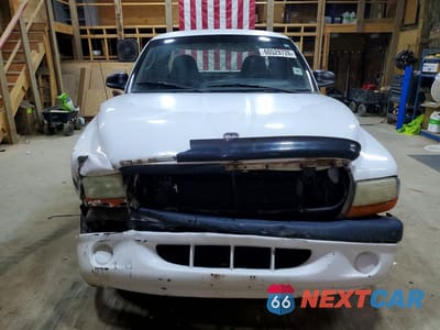 Piąte zdjęcie samochodu w środku: 2000 DODGE DAKOTA VIN:1B7GL22X9YS563205 - miniatura