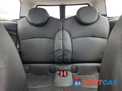 Zdjęcie 10 z 12 samochodu: 2010 MINI COOPER CLUBMAN VIN:WMWML3C5XATX36880 - miniatura