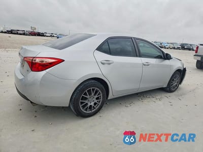 Trzecie zdjęcie samochodu z tyłu: 2018 TOYOTA COROLLA LE VIN:5YFBURHE2JP765106 - miniatura