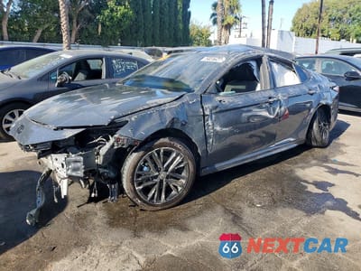 2025 TOYOTA CAMRY SE 4T1DAACK1SU133178 - główne zdjęcie licytacji z USA - miniatura