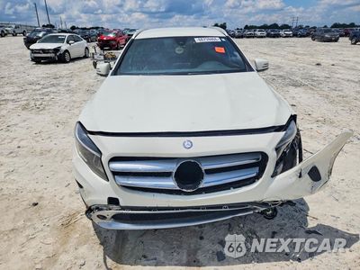 Piąte zdjęcie samochodu w środku: 2017 MERCEDES-BENZ GLA 250 VIN:WDCTG4EB4HJ322604 - miniatura