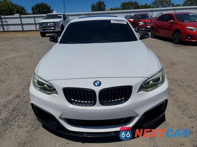 Piąte zdjęcie samochodu w środku: 2017 BMW M240I VIN:WBA2G1C37HV639553 - miniatura
