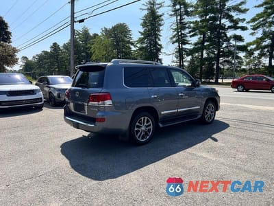 Trzecie zdjęcie samochodu z tyłu: 2013 LEXUS LX 570 VIN:JTJHY7AX3D4130026 - miniatura