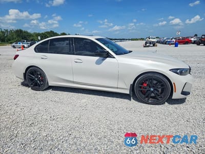 Czwarte zdjęcie samochodu z boku: 2024 BMW M340XI VIN:3MW49FF04R8E21818 - miniatura