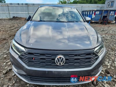 Piąte zdjęcie samochodu w środku: 2019 VOLKSWAGEN JETTA S VIN:3VWC57BU2KM090594 - miniatura