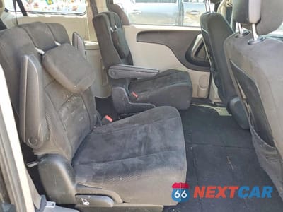 Zdjęcie 11 z 14 samochodu: 2016 DODGE GRAND CARAVAN SE VIN:2C4RDGBG2GR379646 - miniatura